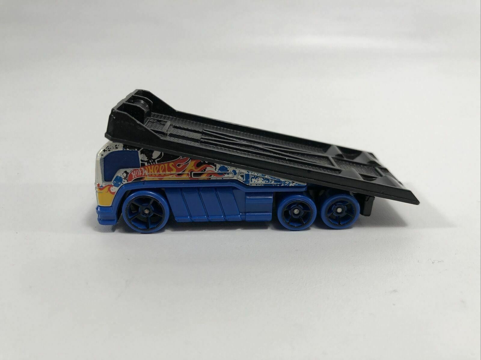 HOTWHEELS 2011 TEAM HW BACK SLIDER BLUE ! Loose