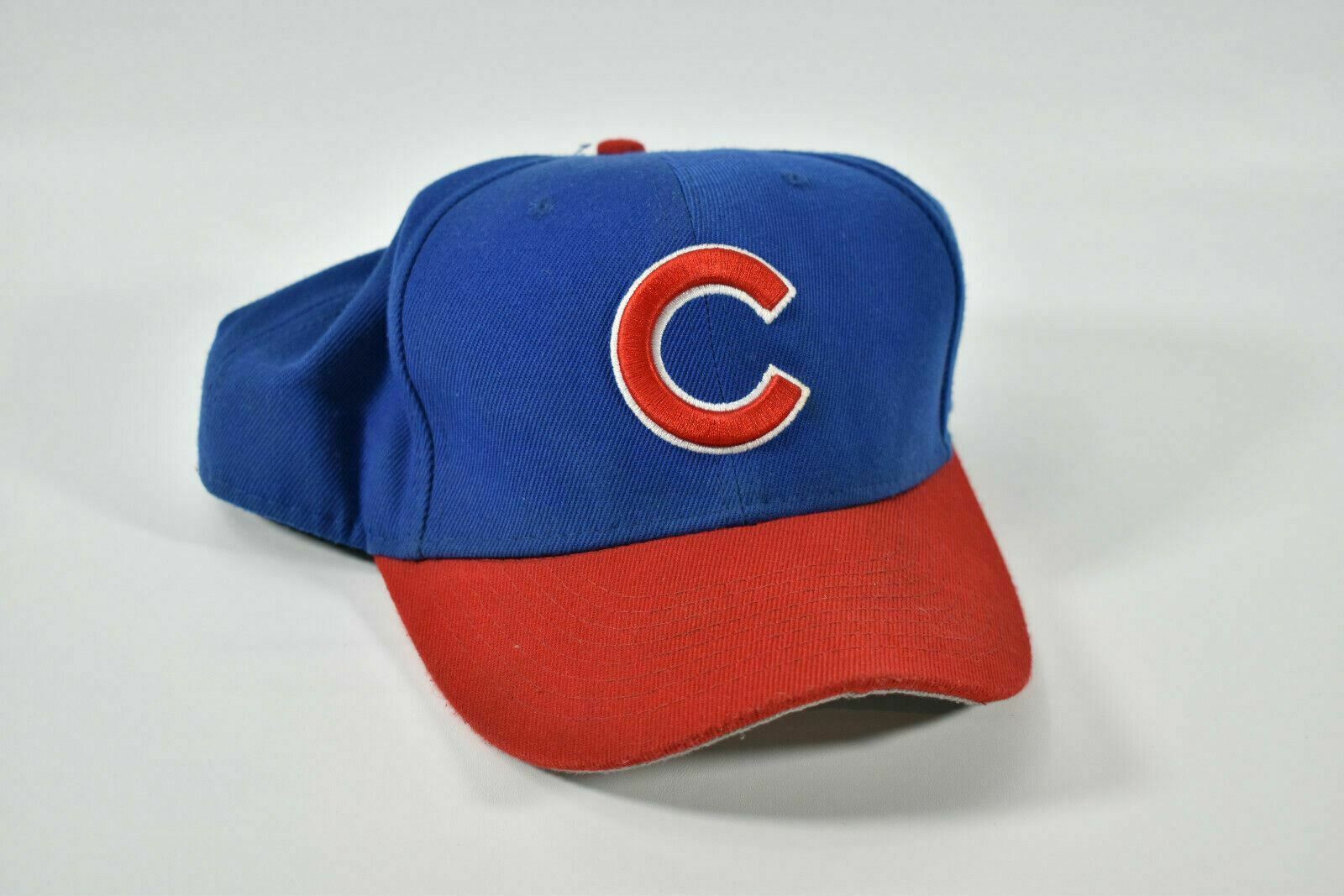 Outdoor Cap Chicago Cubs red and blue FITTED USED 7 5/8