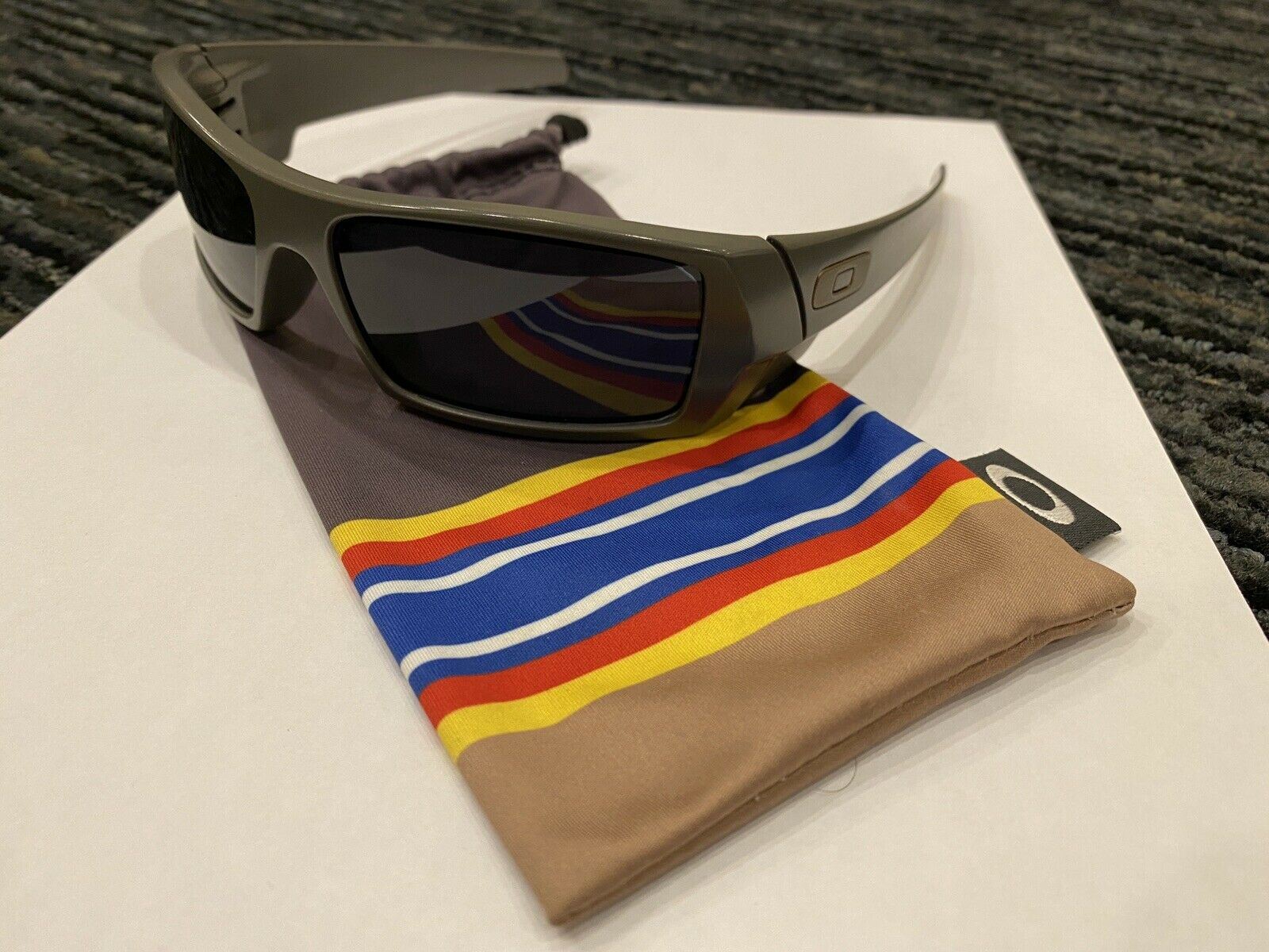 OAKLEY Sunglasses GASCAN Army Ribbon Limited edition Grey GWOTs Global War On