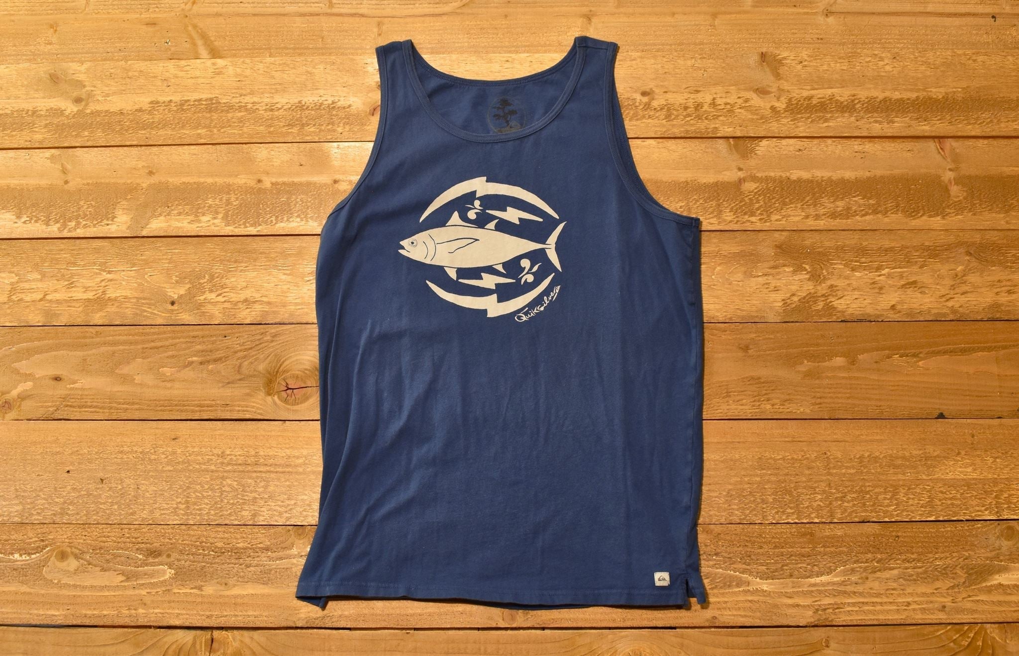 Quick Silver Mens blue tank top X Large Earth Tee
