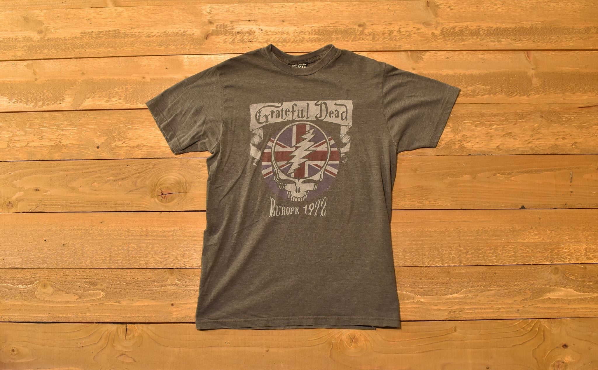 Grateful Dead T Shirt Europe 1977  T Shirt ripple Junction Large band TEE