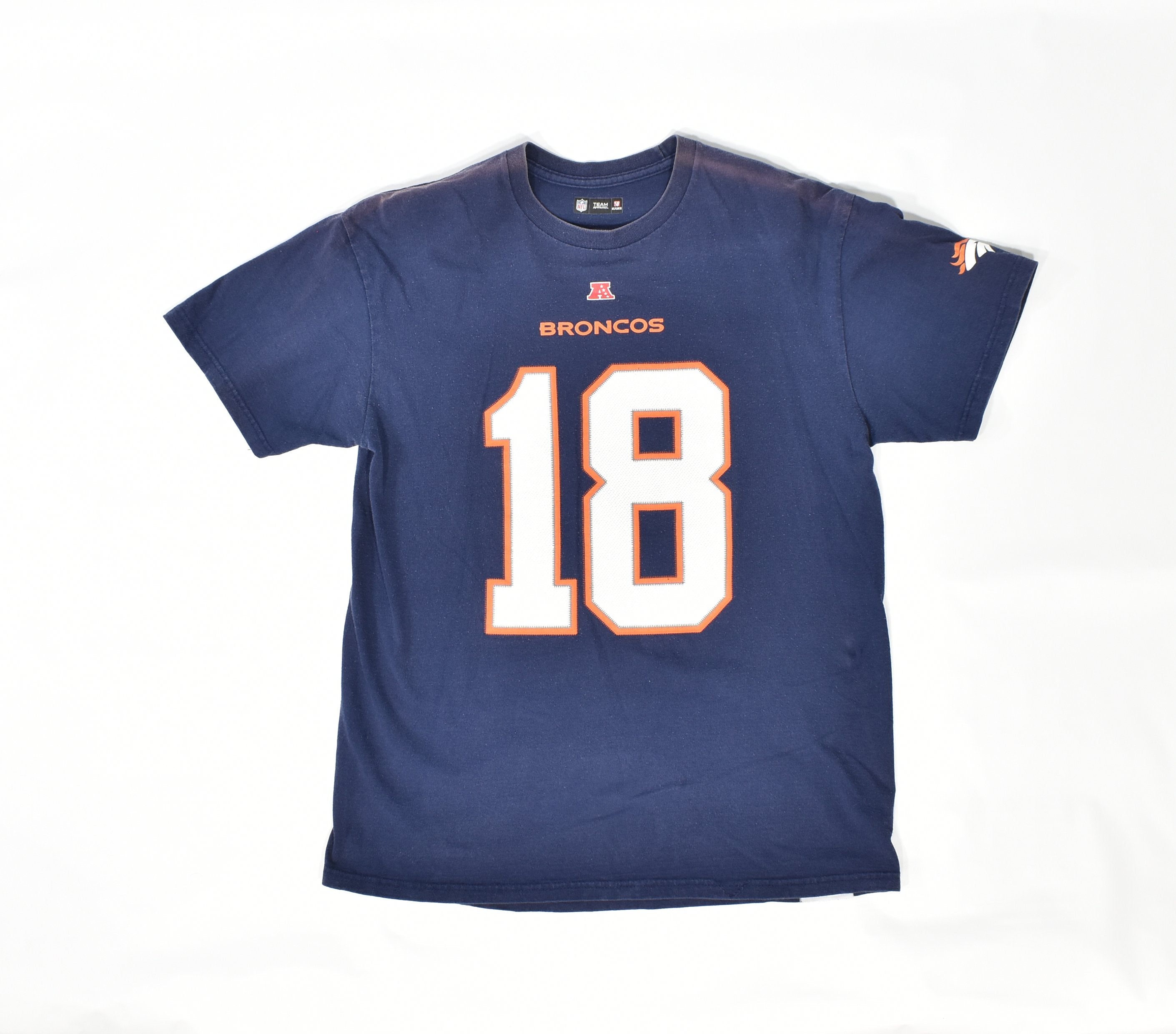 Broncos Denver NFL Football t shirt large Manning 18 SUN DAMAGED SHOULDERS Used