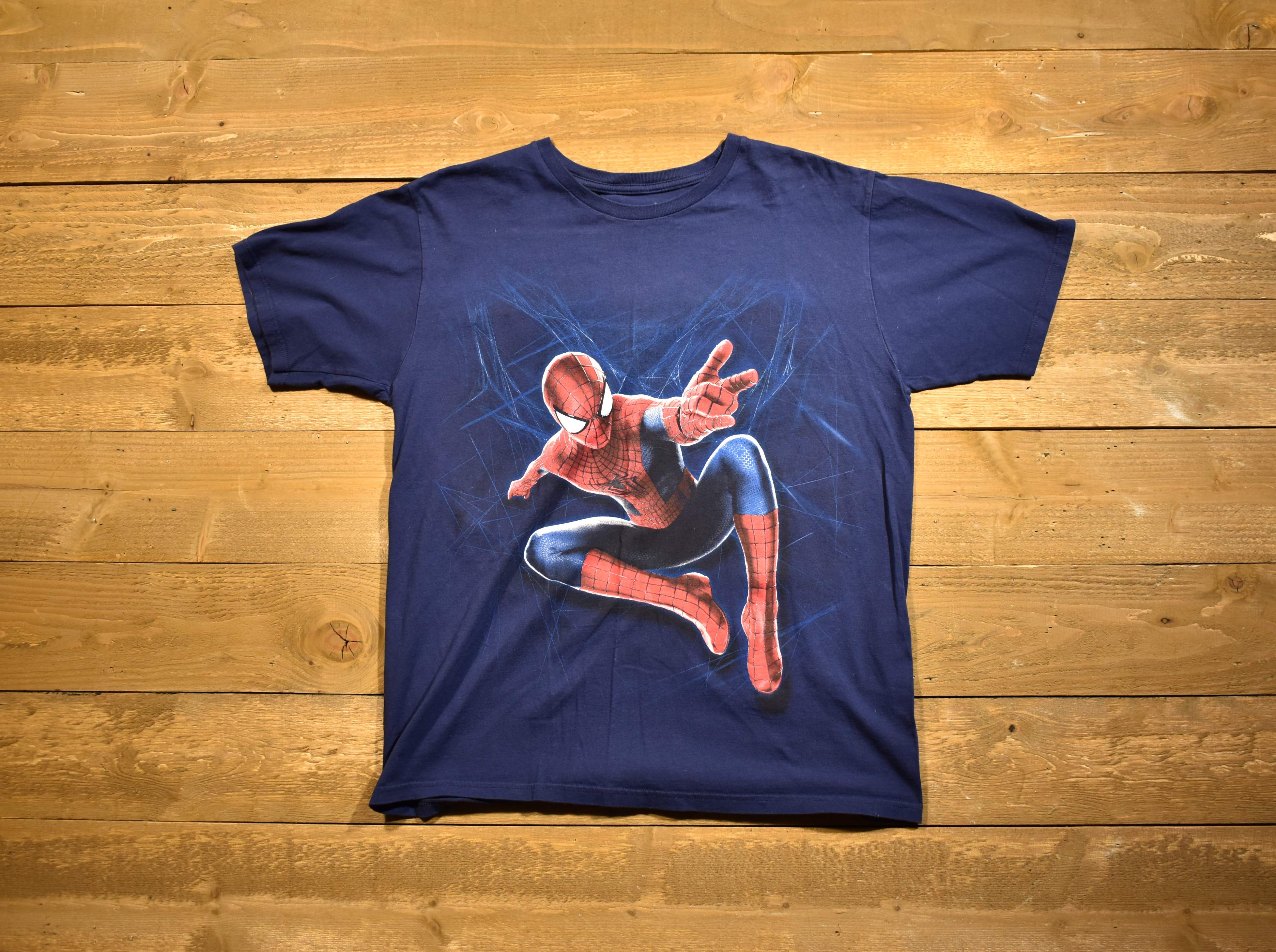Spiderman T-shirt large Disney store blue men's used authentic