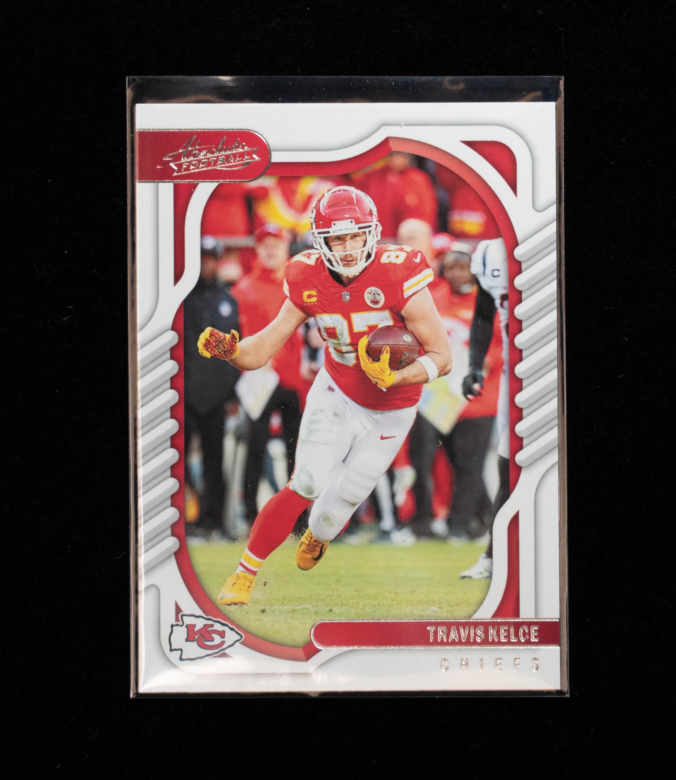 Travis Kelce 37 Panini 2022 Absolute Football Kansas