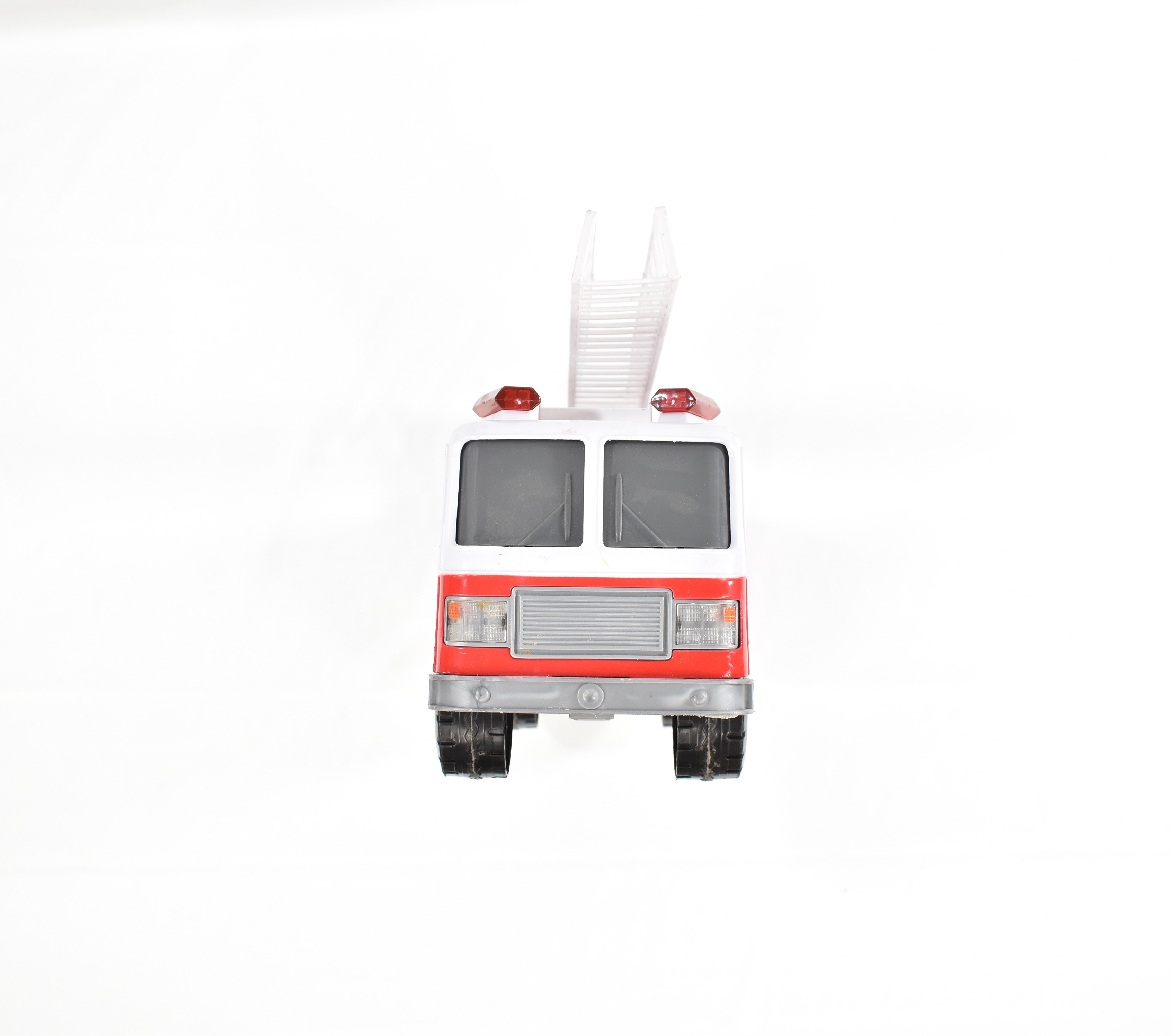 Tonka Fire Truck Emergency Response Fire Dept 82 Fire Truck USED