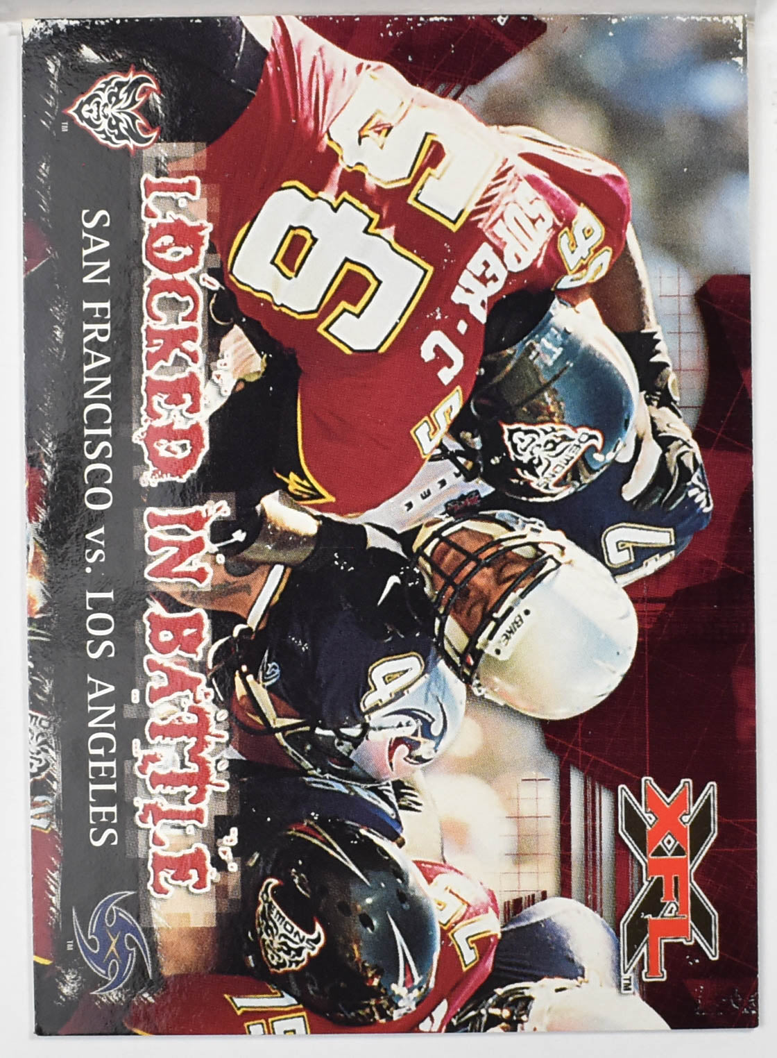 Topps XFL Football Card 2001 82 San Francisco vs Los Angeles – Locked in Battle