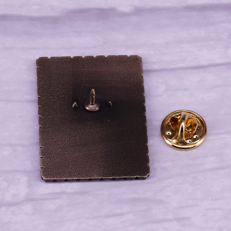The time machine under the stars Tadis stamp brooch Doctor Who and Van Gogh Oil