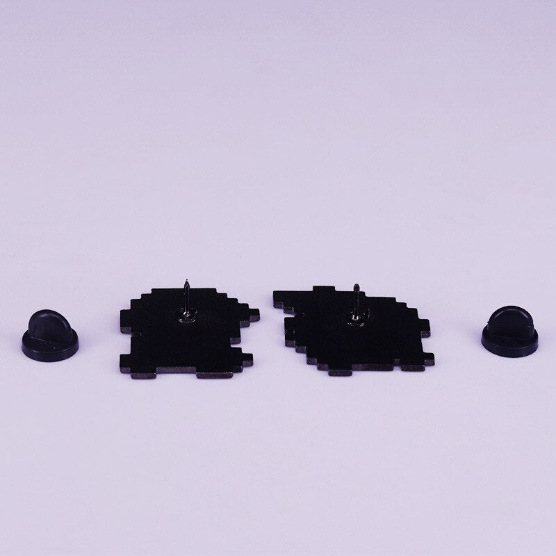 Cute cartoon brooch pixel badge