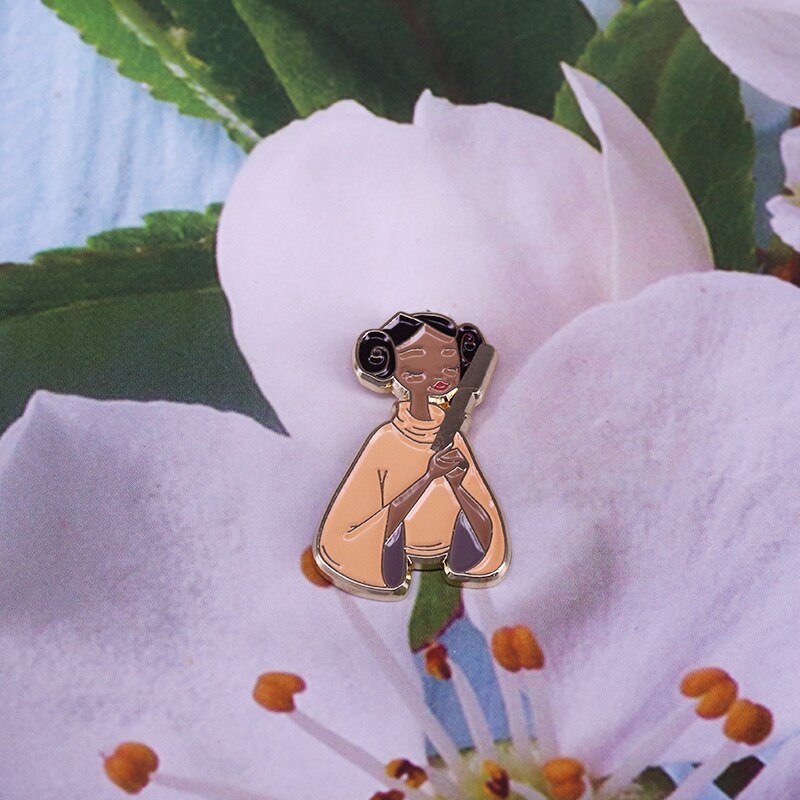 Princess Leia Cartoon Brooch Girl Power Feminism Badge Sci-Fi Movie Lovers Accessories