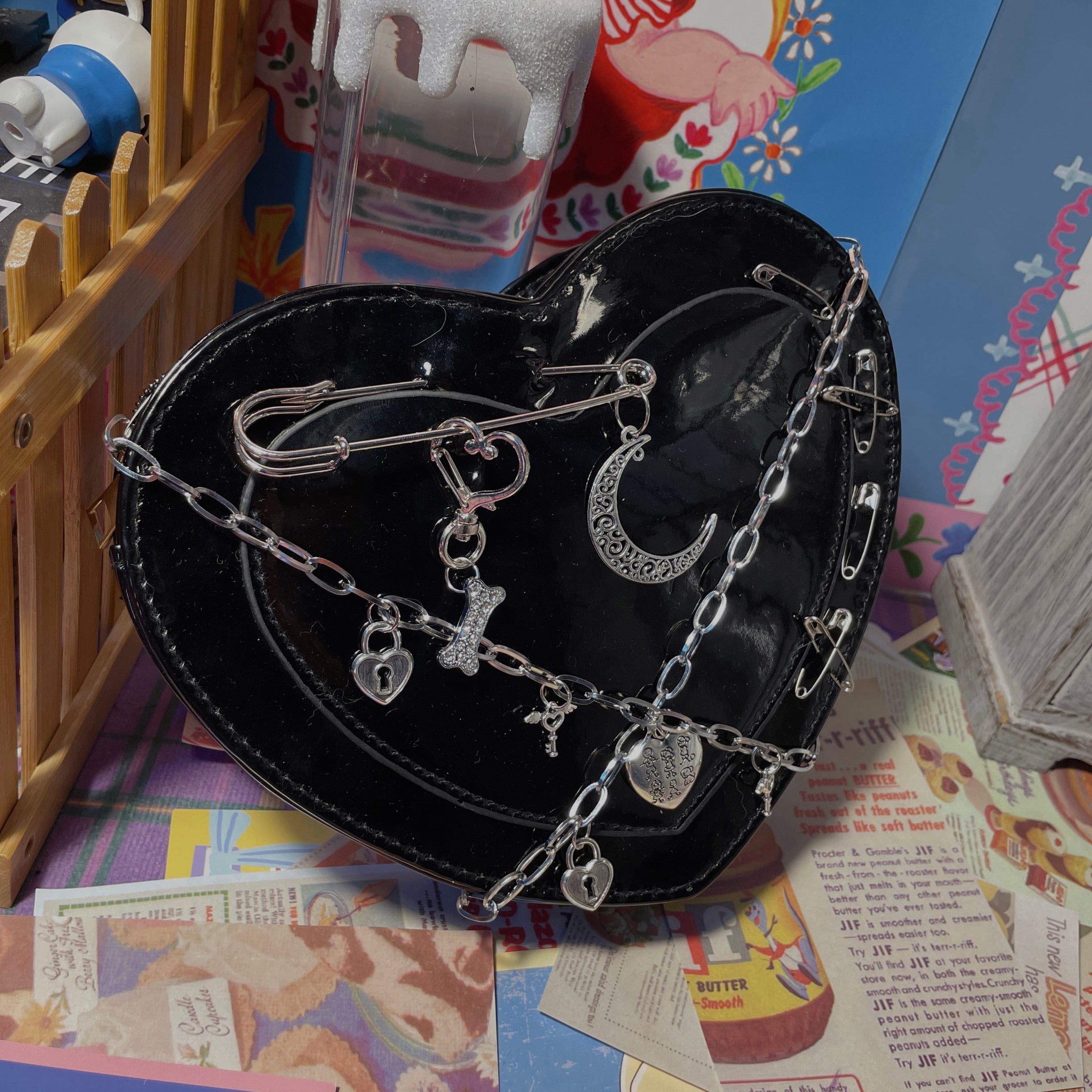 Punk Subculture Retro Gothic Sweet Lolita Heart-shaped Messenger Bags For Women