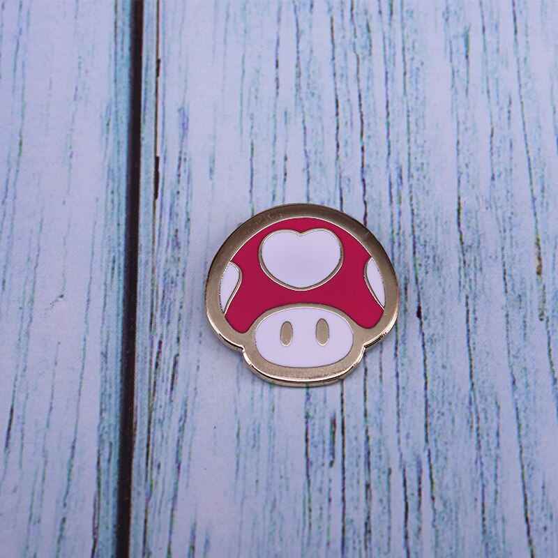 Beautiful heart-shaped mushroom brooch cute princess peach badge