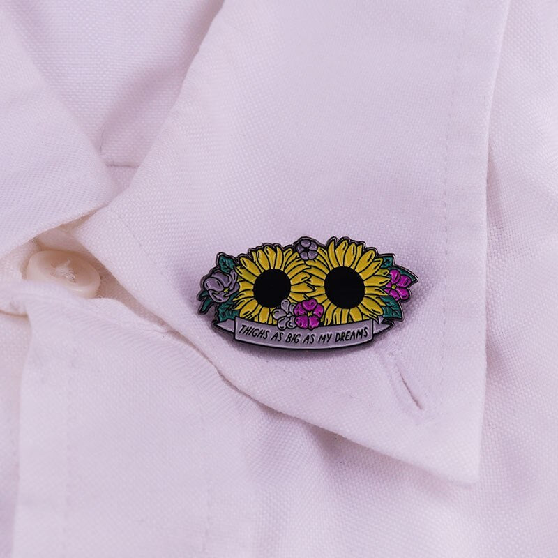 Beautiful floral brooch sunflower flower badge sunny positive pin