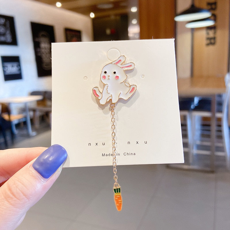 Fashion Rainbow Enamel Pin Cartoon Cute Fruits Food Animal Astronaut Brooches Lapel Badge Bag Jewelry Gift for Friends Wholesale
