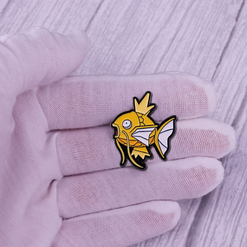 Carp king brooch cute crown fish emblem