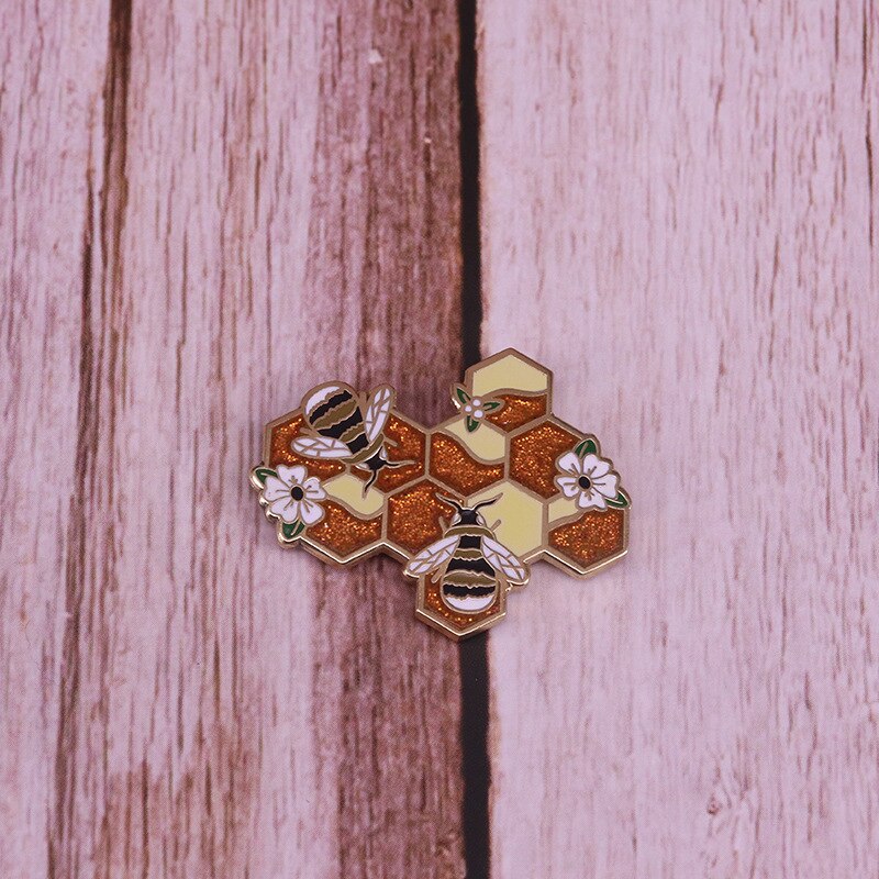 Bee hive glitter brooch hardworking cute animal badge