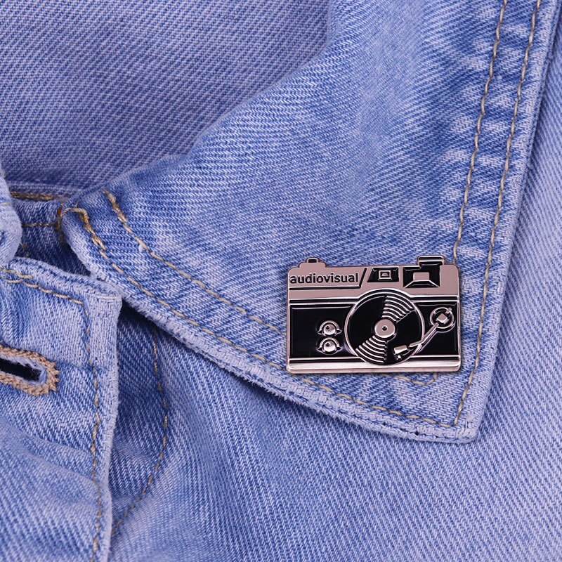 Black Retro Audiovisual Brooch SLR Film Camera Record Player Badge