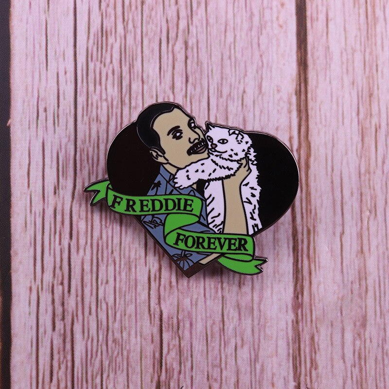 Queen brooch Freddie Mercury and the White cat badge