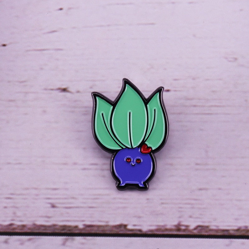Cute walking grass brooch Pokémon Pokemon badge