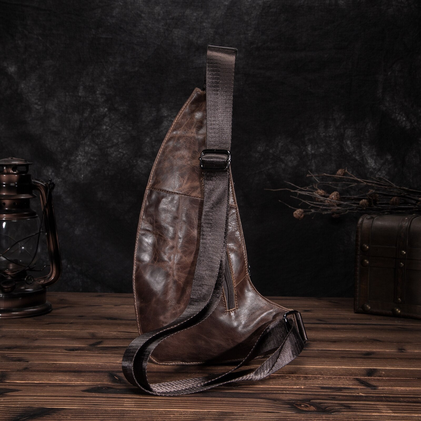 New Men Crazy Horse Leather Casual Fashion Triangle Chest Sling Bag 7" Travel Design One Shoulder Bag Cross body Bag Male 2021