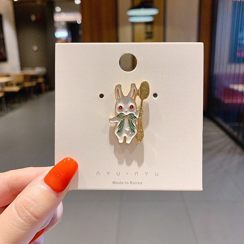 Fashion Rainbow Enamel Pin Cartoon Cute Fruits Food Animal Astronaut Brooches Lapel Badge Bag Jewelry Gift for Friends Wholesale