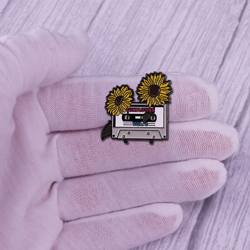 Fashion Sunflower Vol. 6 Retro Tape Brooch Beautiful Sunflower Badge