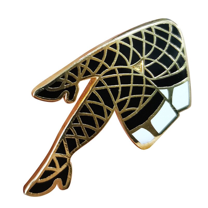 Beautiful fishnet leg brooch