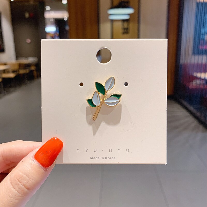 Fashion Rainbow Enamel Pin Cartoon Cute Fruits Food Animal Astronaut Brooches Lapel Badge Bag Jewelry Gift for Friends Wholesale