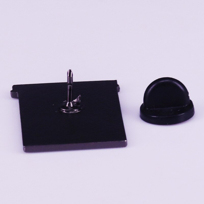 Please observe the charm Brooch magic charm badge fantasy film fan accessories
