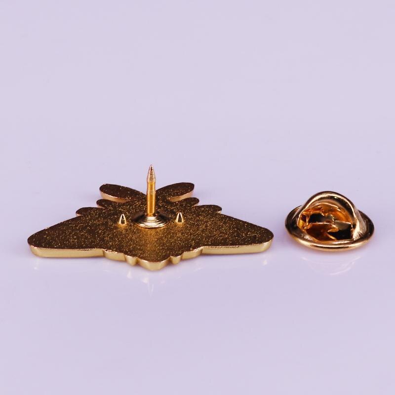 Beautiful butterfly moth brooch cute mysterious insect badge
