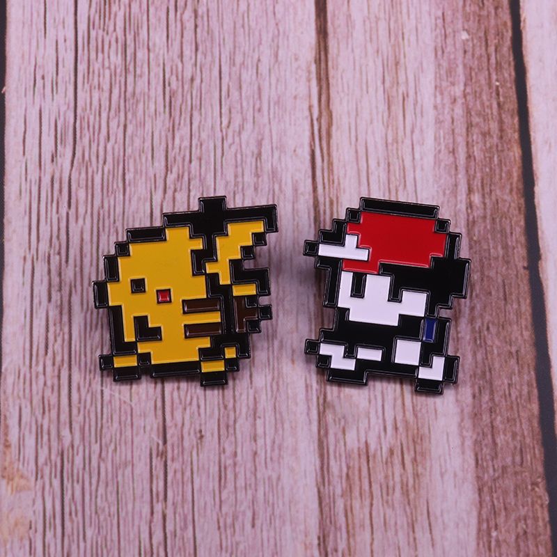 Cute cartoon brooch pixel badge