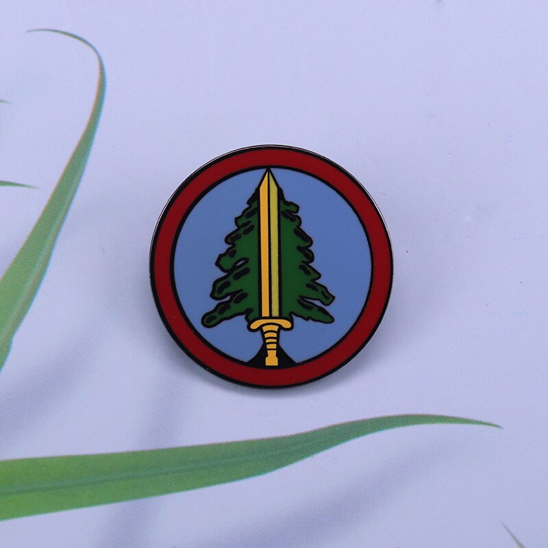 American thriller double peaks town inspiration brooch