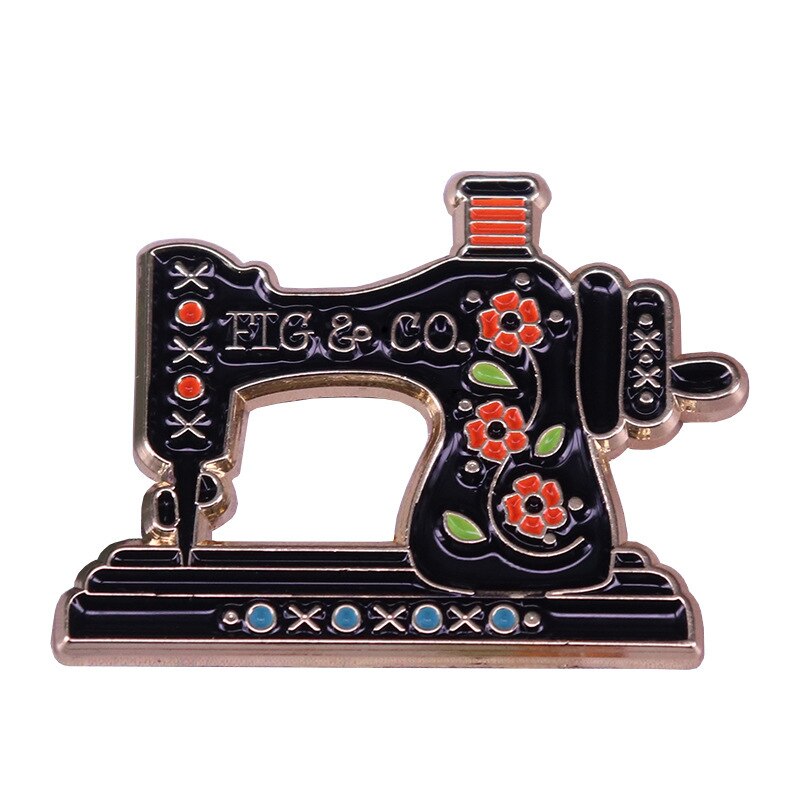 Black retro sewing machine brooch simple nostalgic badge