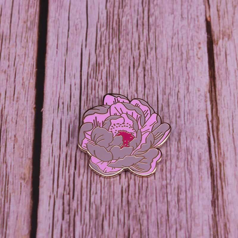 Beautiful Pink rose flower brooch romantic art badge