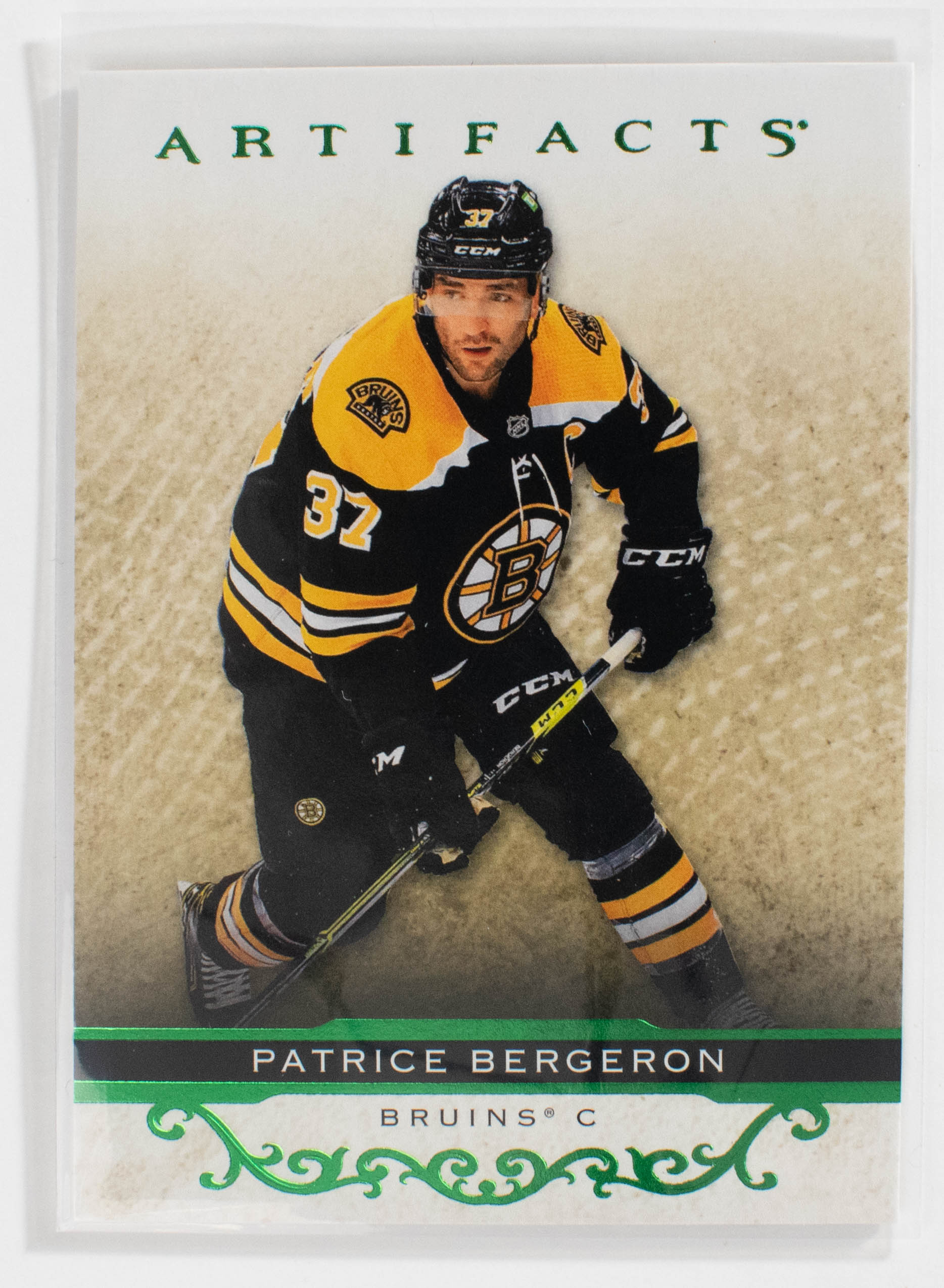 Patrice bergeron 40 21-22 Artifacts Hockey UD Boston Green