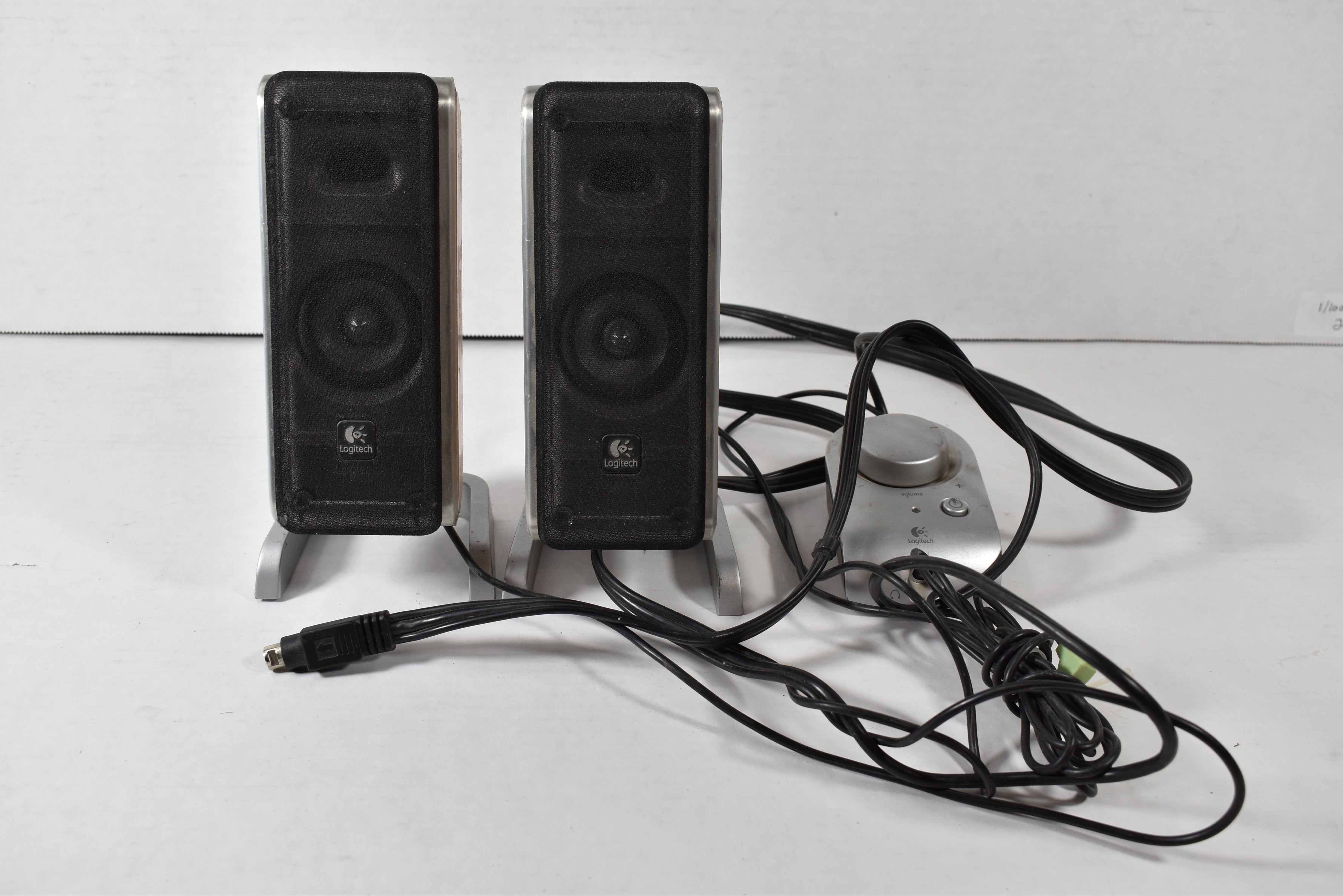 Logitech Speakers 901173 L & R USED TESTED