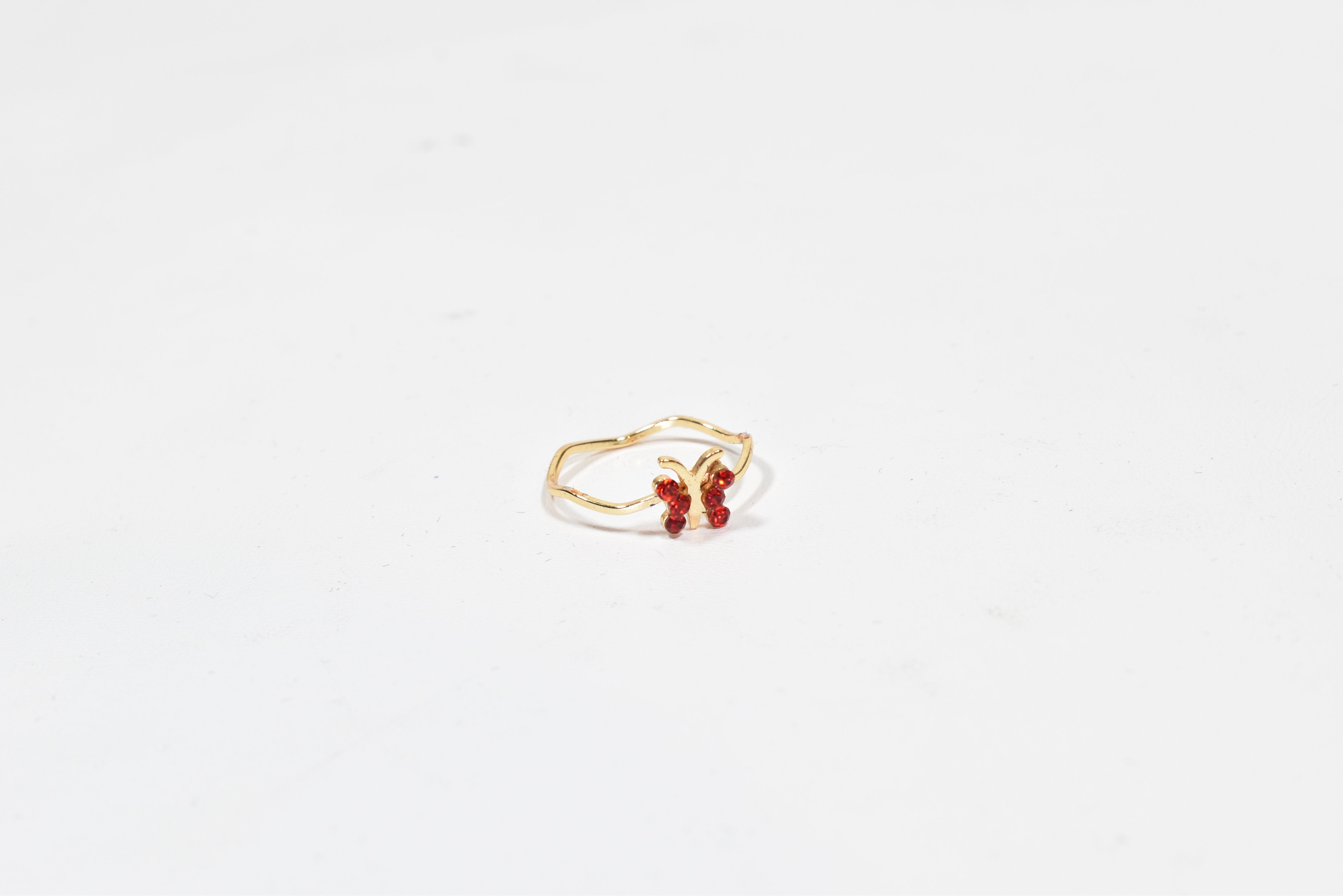 Red Stone Gold Band Butterfly Promise Ring Size 6 Used -00018