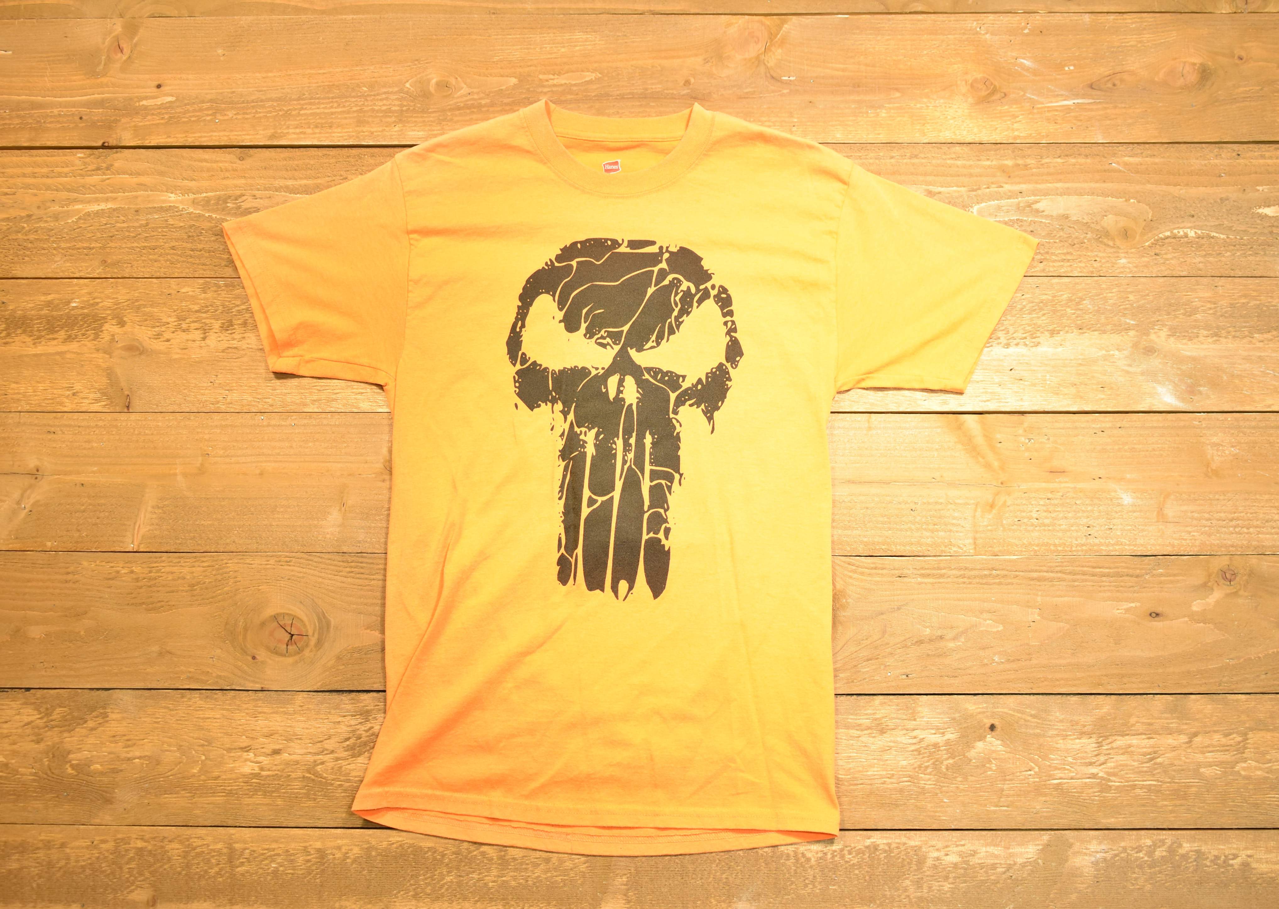 The punisher men's T-shirt medium orange number one used T-shirt skull black