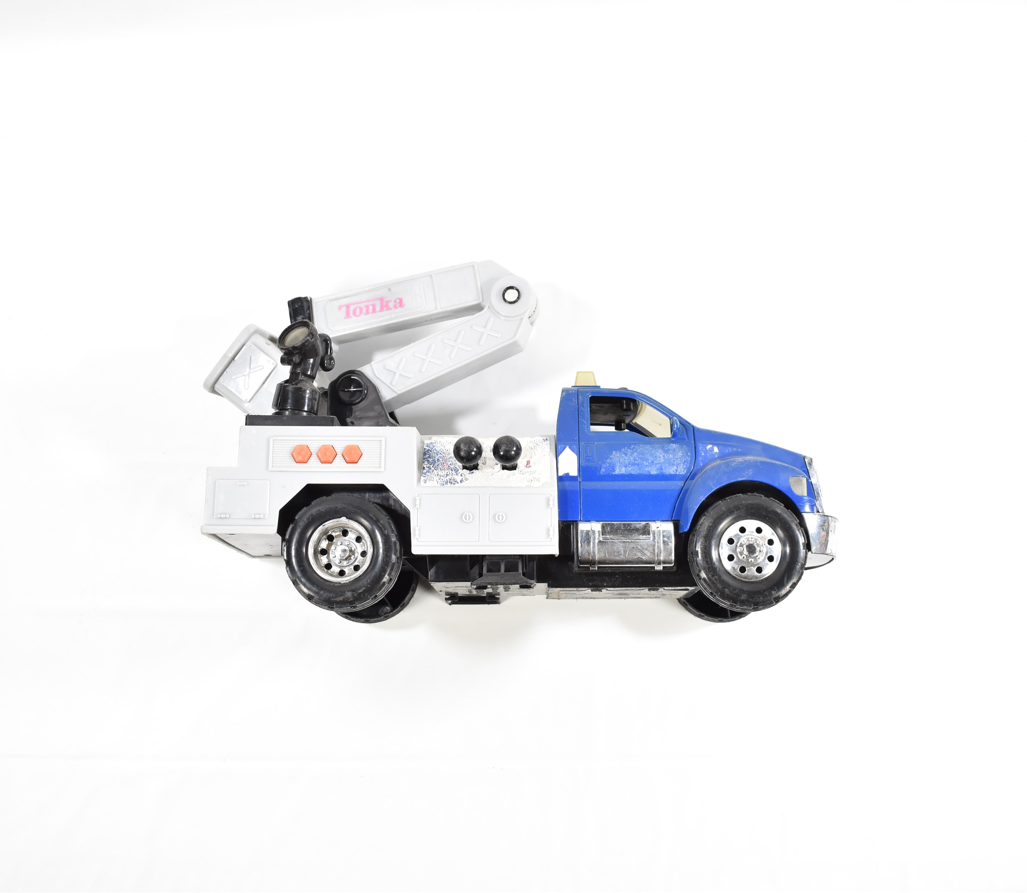 Tonka Hasbro Rescue Cherry Picker Truck Utility Service Truck