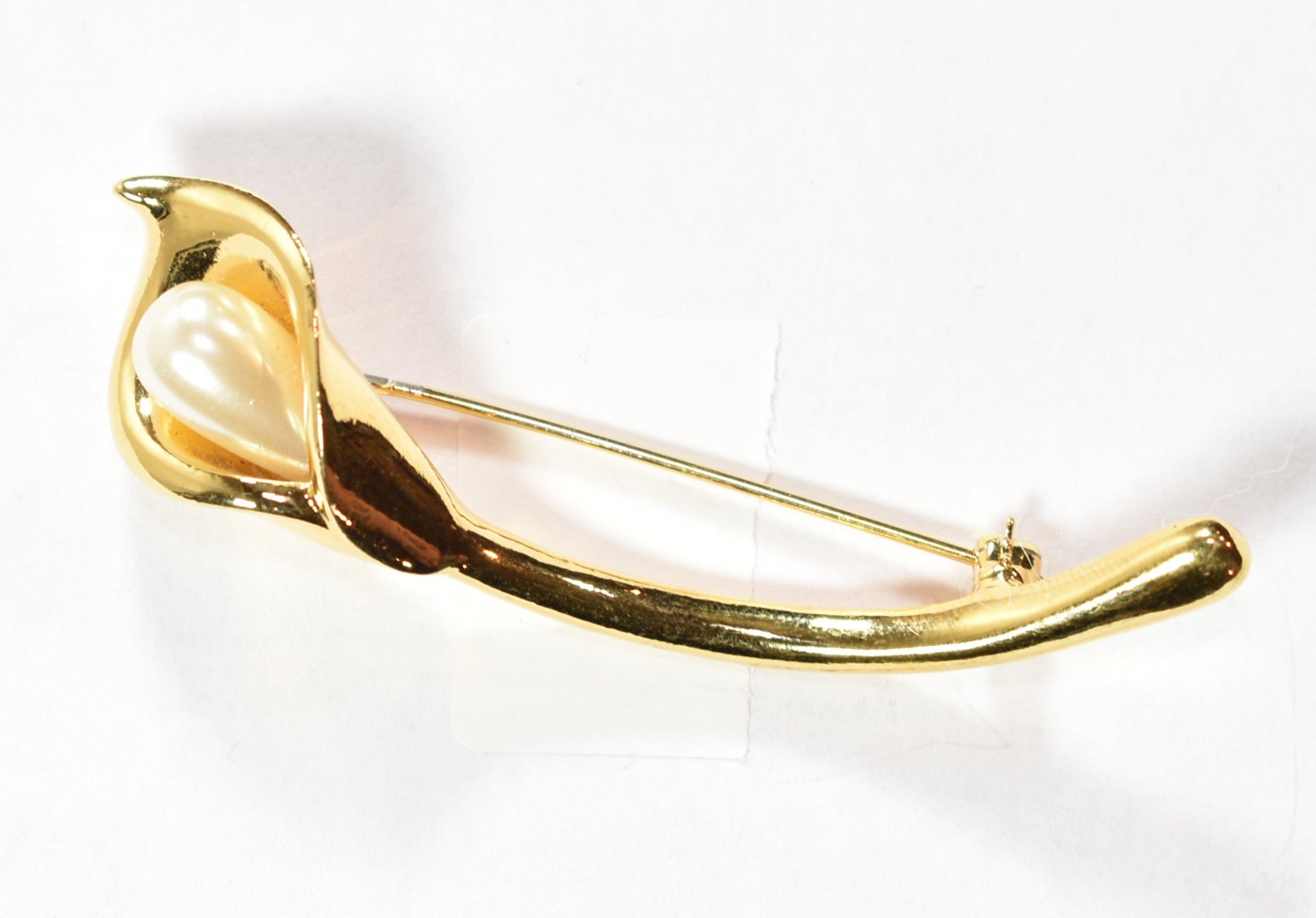 Vintage 1980s Brooch Pin golden pin flower pearl pendant
