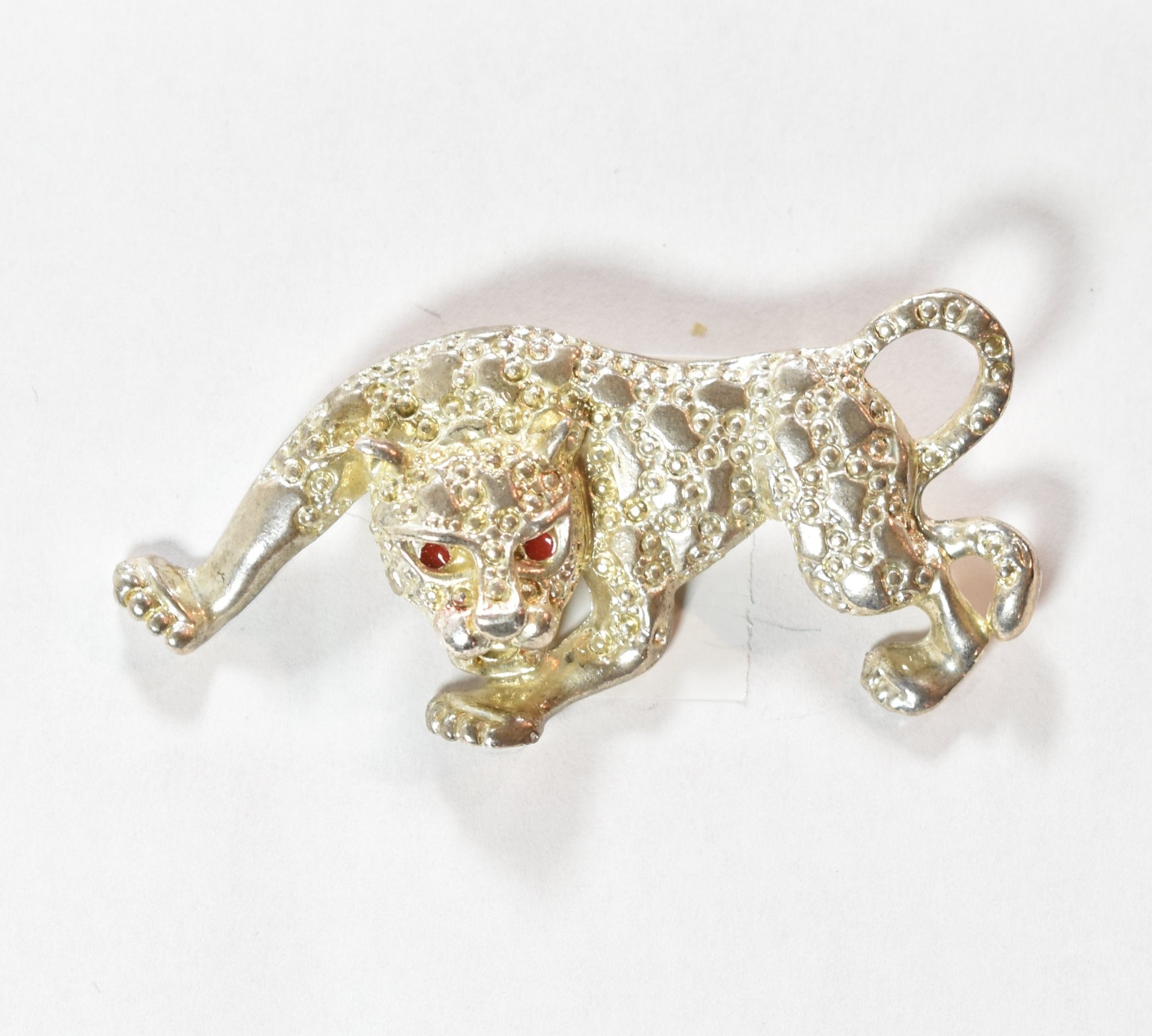 Brooch Pin silver jaguar animal pin used collectible sweater Pin