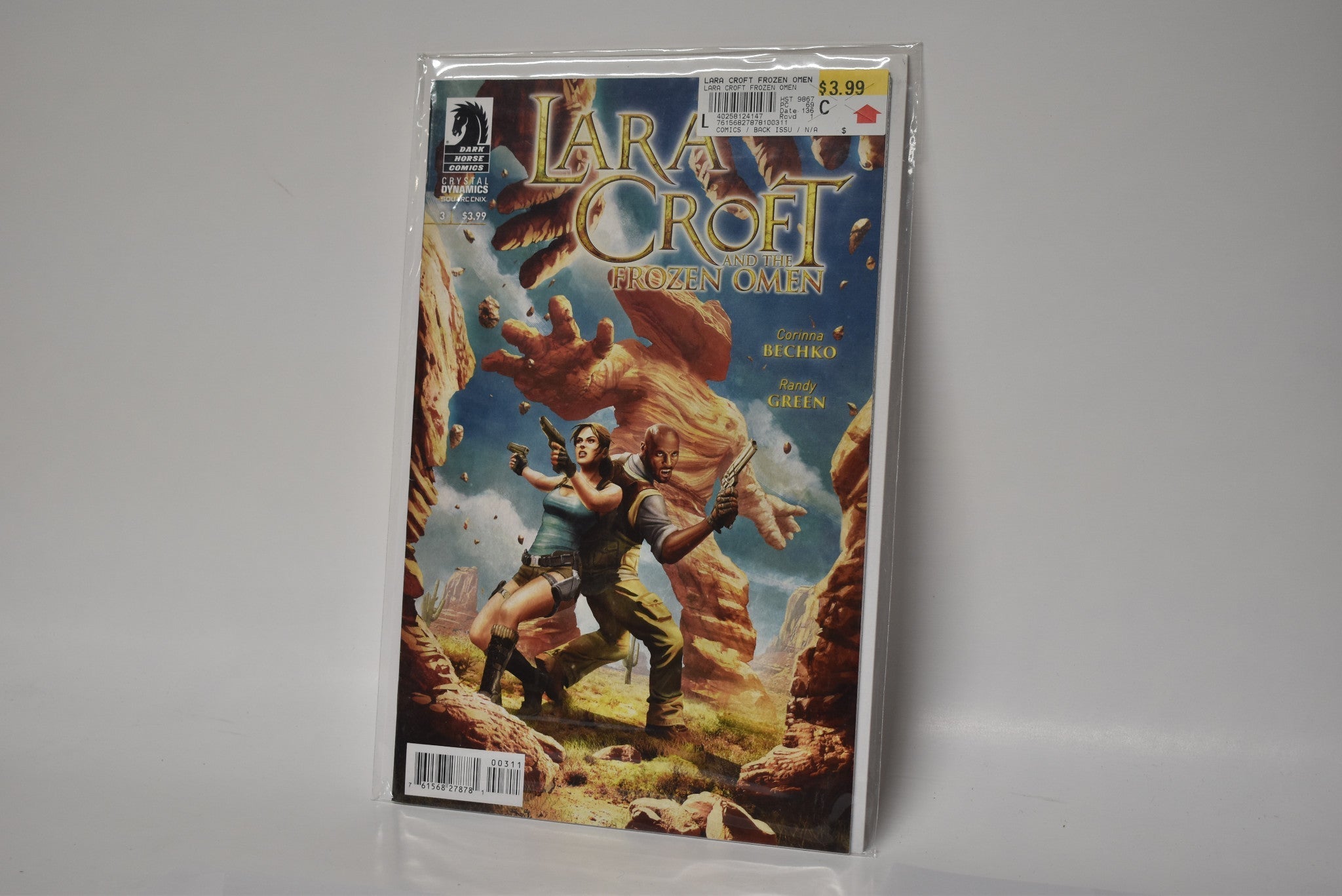 lara-croft-and-the-frozen-omen-4-dark-horse-comics