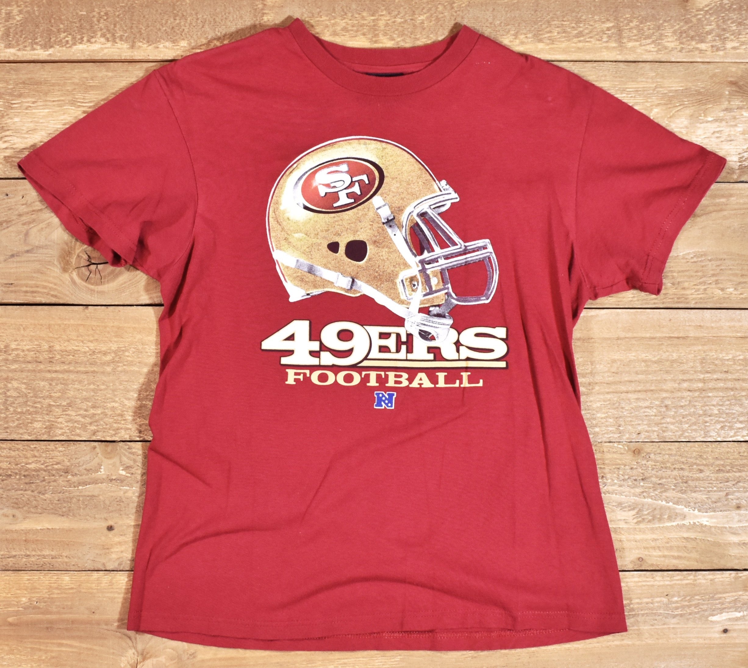 San Francisco 49eMrs Football t-shirt Medium Mens Shirt Authentic Branded Shirt
