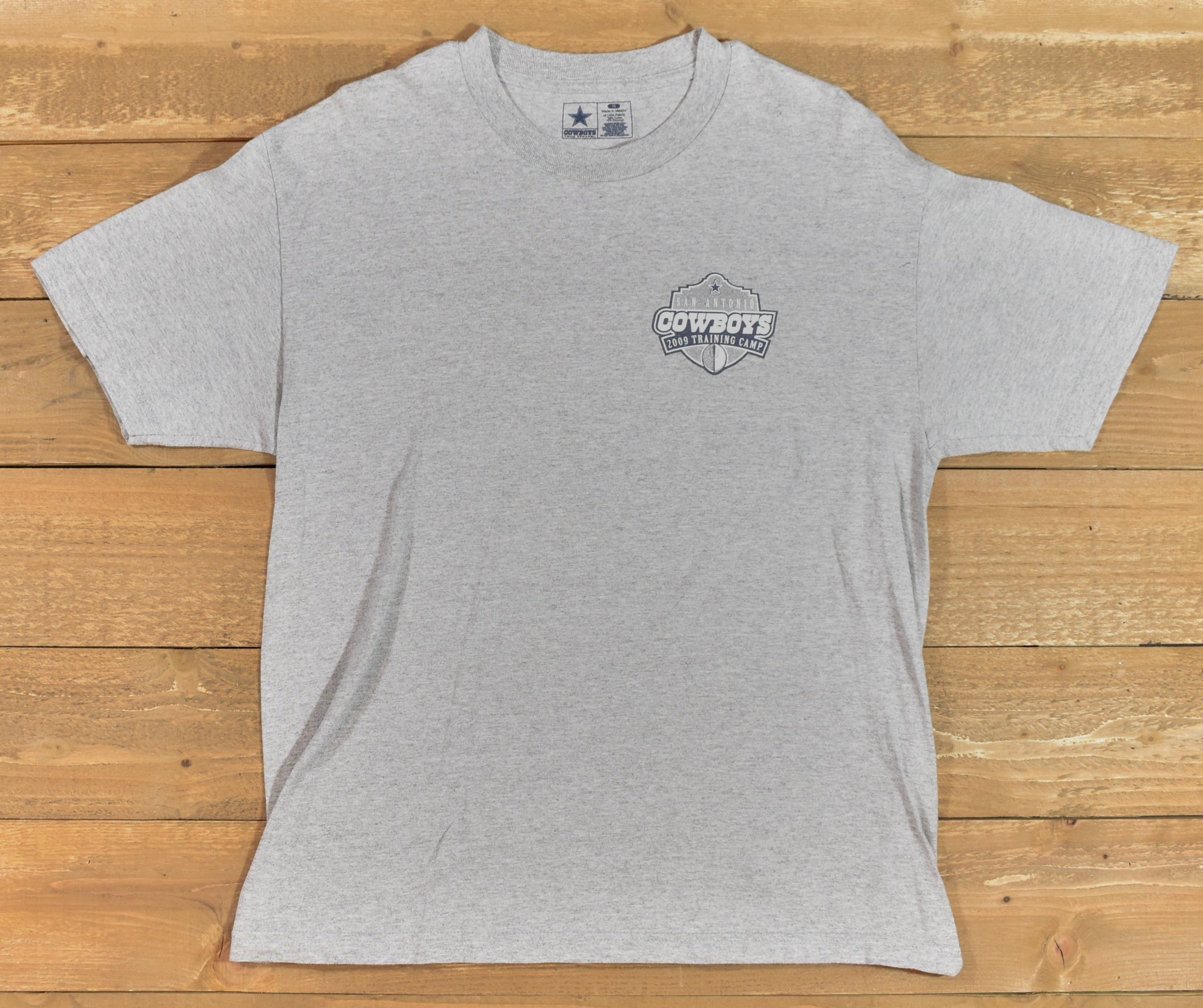 Dallas Cowboys 2009 training camp shirt San Antonio Texas Grey Medium Used NFL F