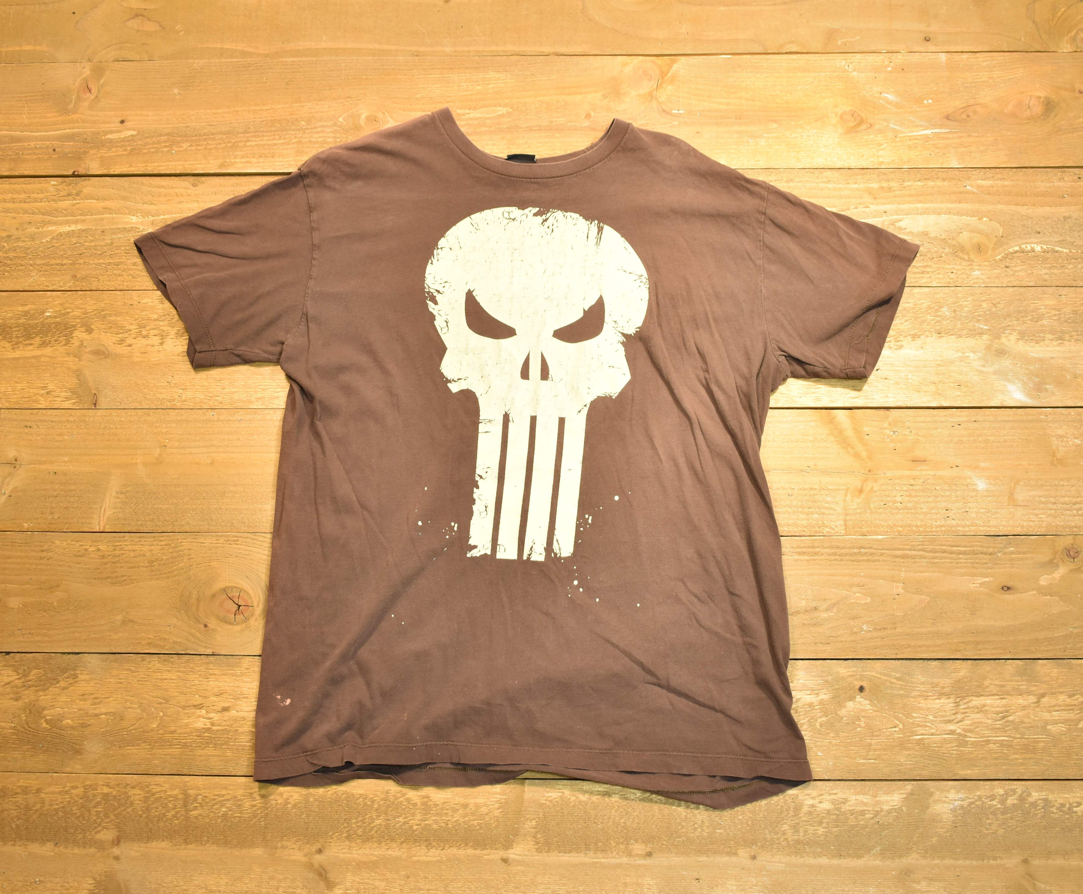 Punisher T-shirt brown marvel comics large used